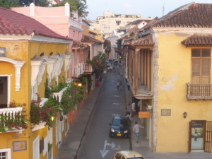 Mamallena shuttle bus and Playa Blanca