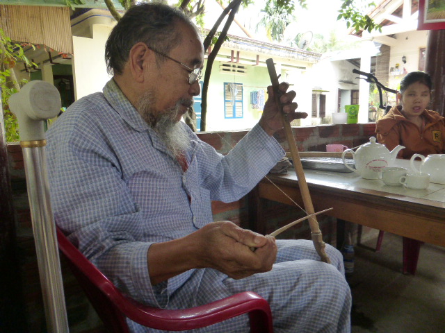 Central Highlands & Hoi An Easyriders Tour