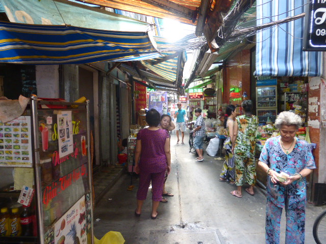 Ho Chi Minh City - the lanes