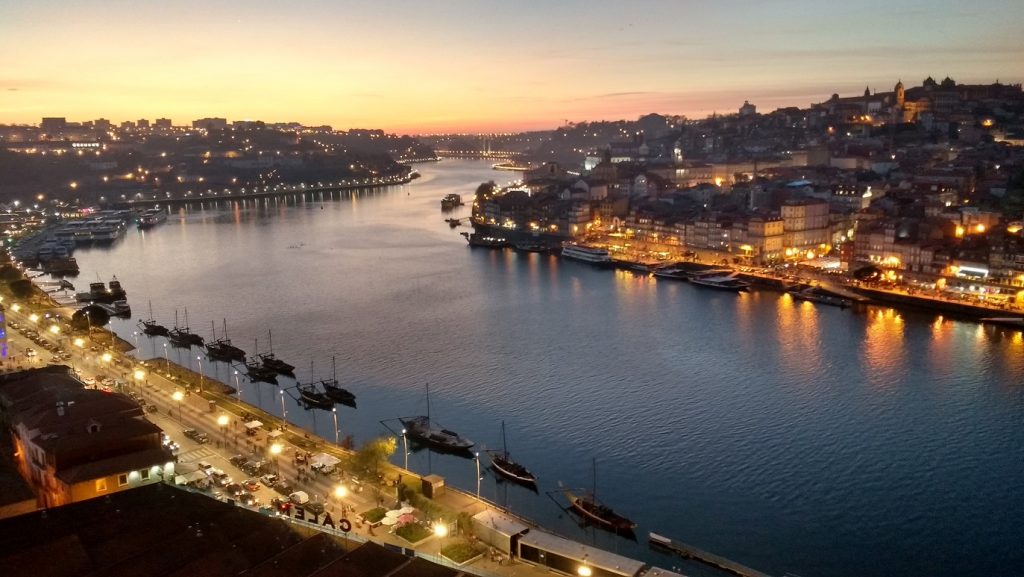 must see in Porto - the riverside at night