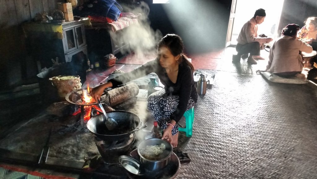 preparing dinner at our homestay in Hsipaw
