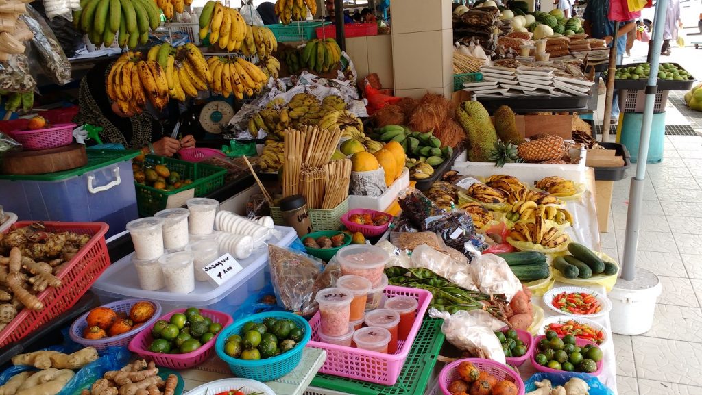 colourful produce at the Tamu Klanggeh Market