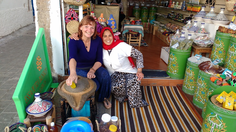 not everyone was unfriendly...this lady was very happy to show me how she made amloo